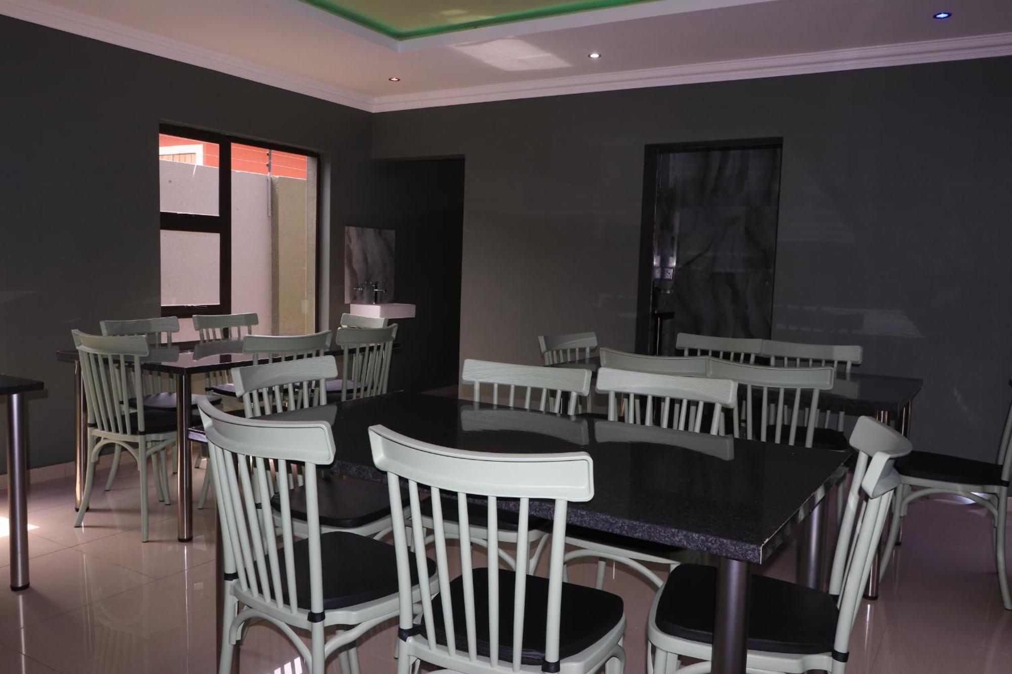 Wise Bird Guest House Roodepoort Exterior photo